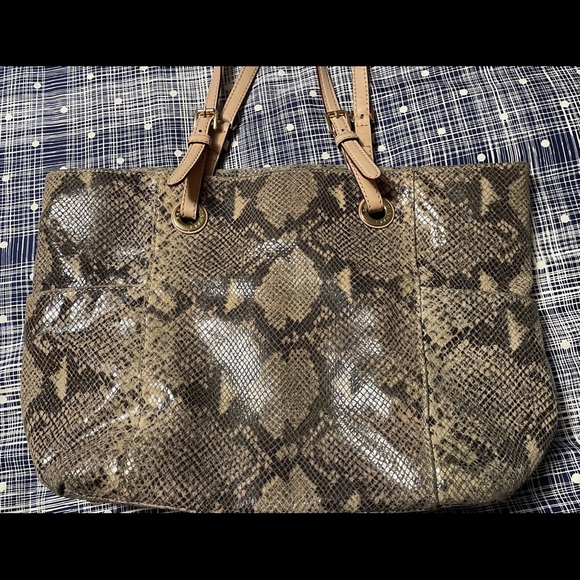 Michael KORS Glossy python-embossed  tote - Picture 2 of 8